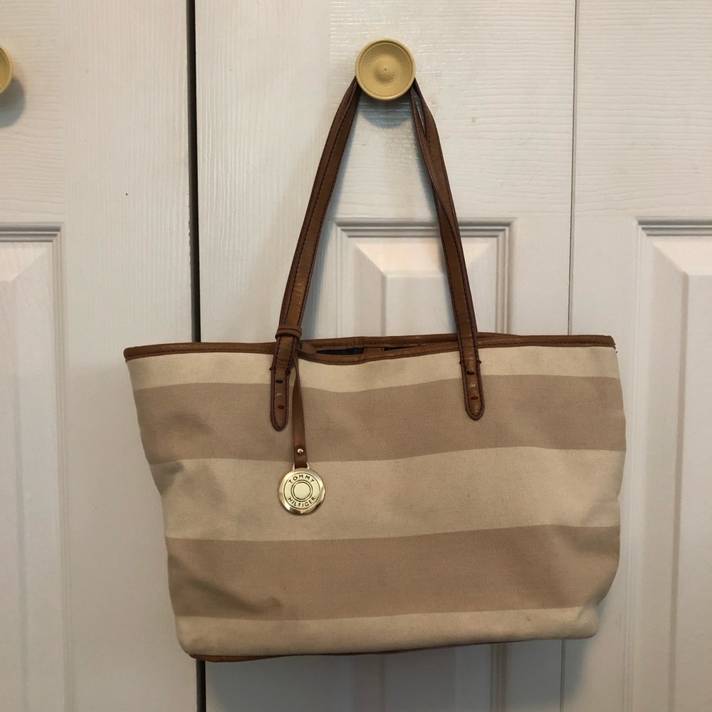 Tommy Hilfiger purse